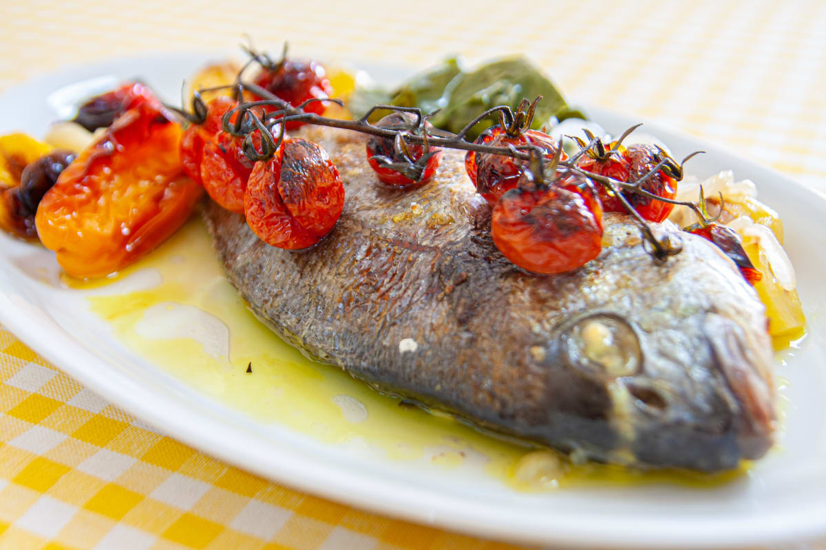 Photo of the recipe Oven-Roasted Gilt-head Bream with Mini Peppers