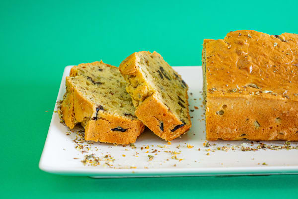 Photo 2 of the recipe Olive and Oregano Cake