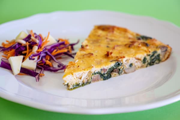 Photo 2 of the recipe Roast Chicken Quiche with Mushrooms and Spinach