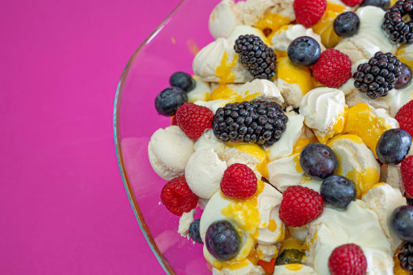 Photo 3 of the recipe Meringue Dessert with Berries and Egg Yolk Sweet