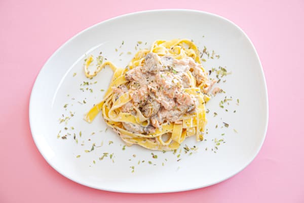 Photo 2 of the recipe Tagliatelle with Smoked Salmon and Mushrooms