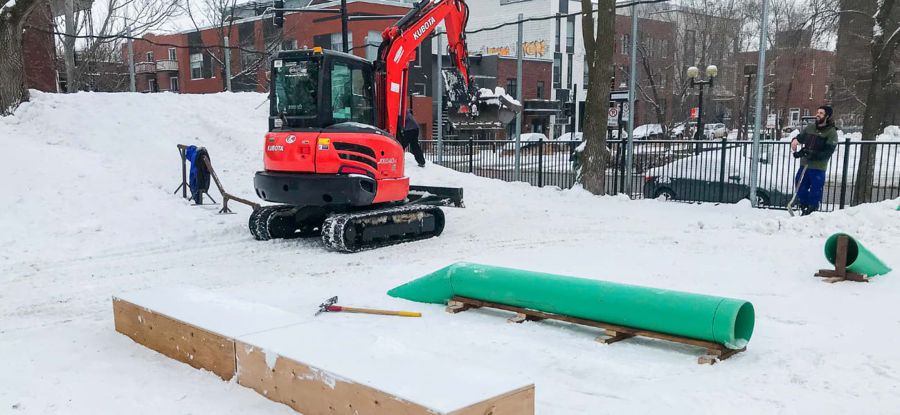 Grâce à une mini-excavatrice, les travaux ont pu avancer rapidement.