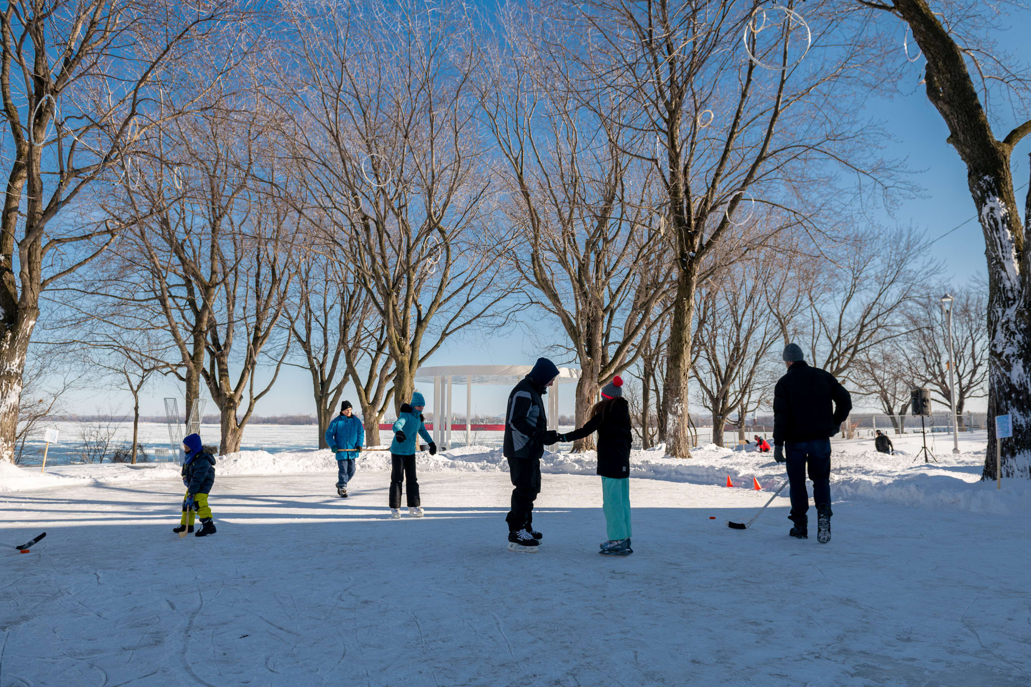 Patinoire sur le bord du fleuve Saint-Laurent