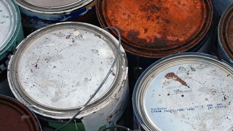 Collecte des résidus domestiques dangereux