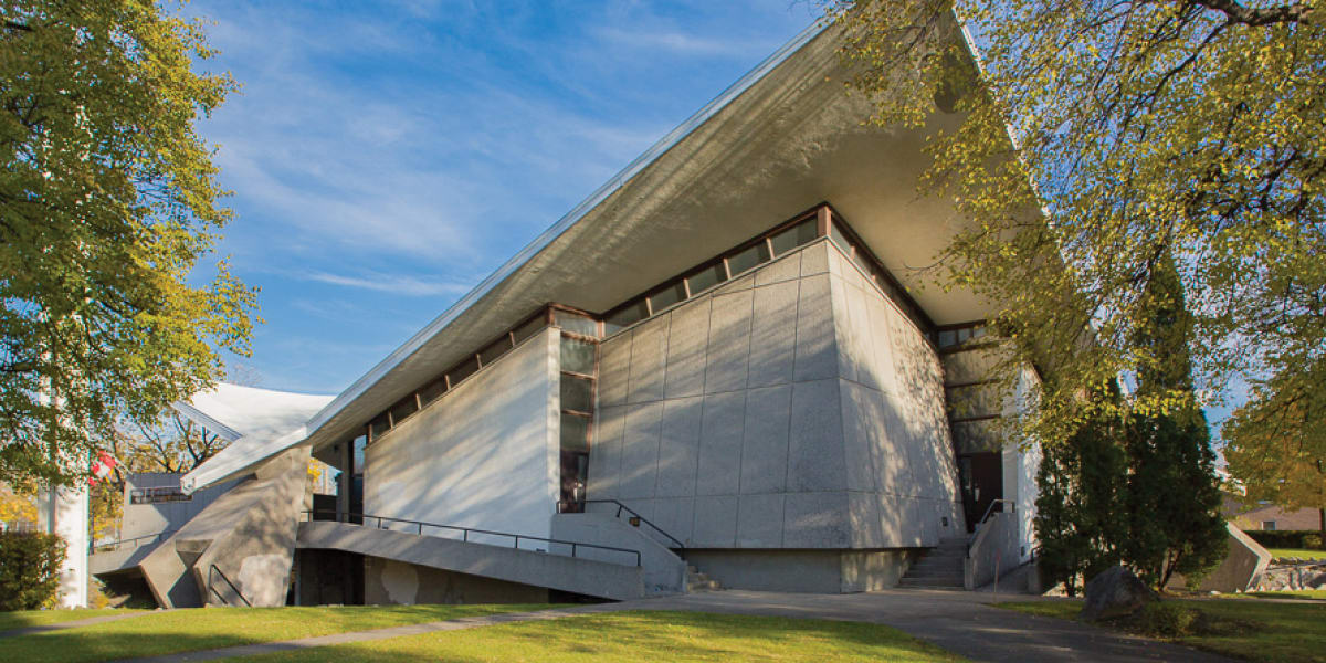 Photo : Philippe Renault Première église évangélique arménienne (Église Saint-Gaëtan)