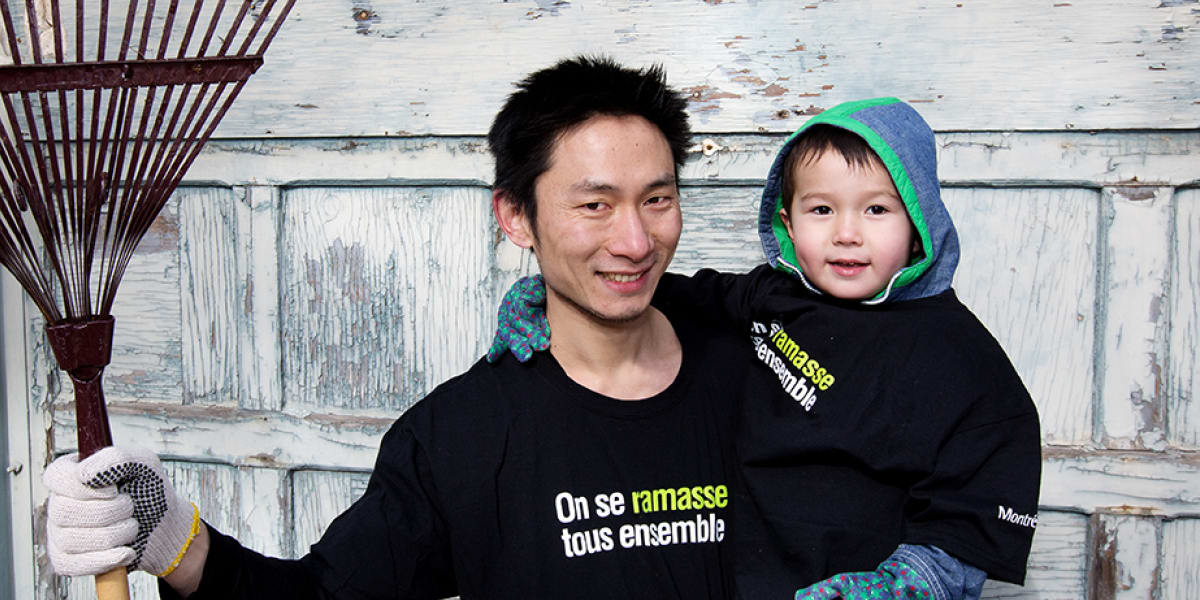 Un participant avec son enfant