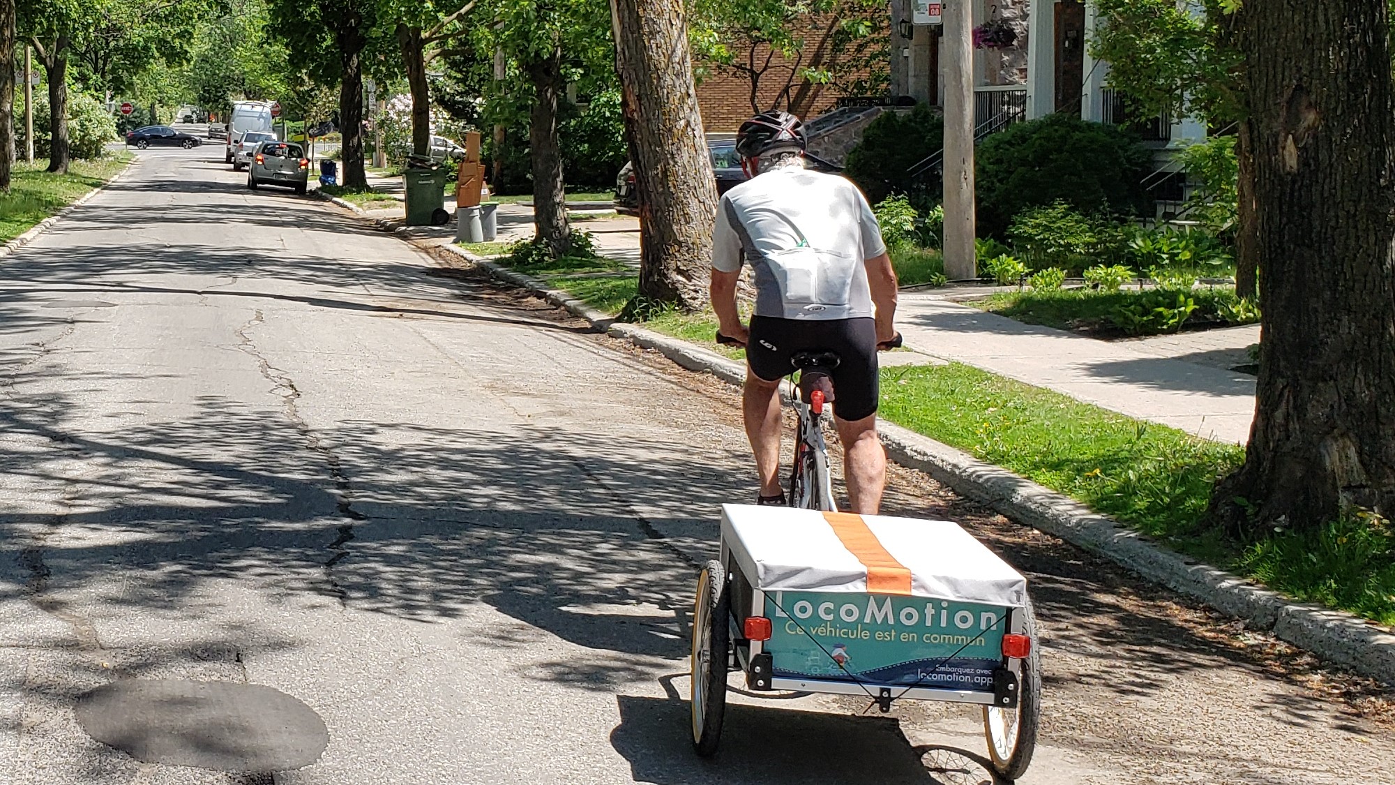 LocoMotion: Redesigning neighbourhood mobility through sharing