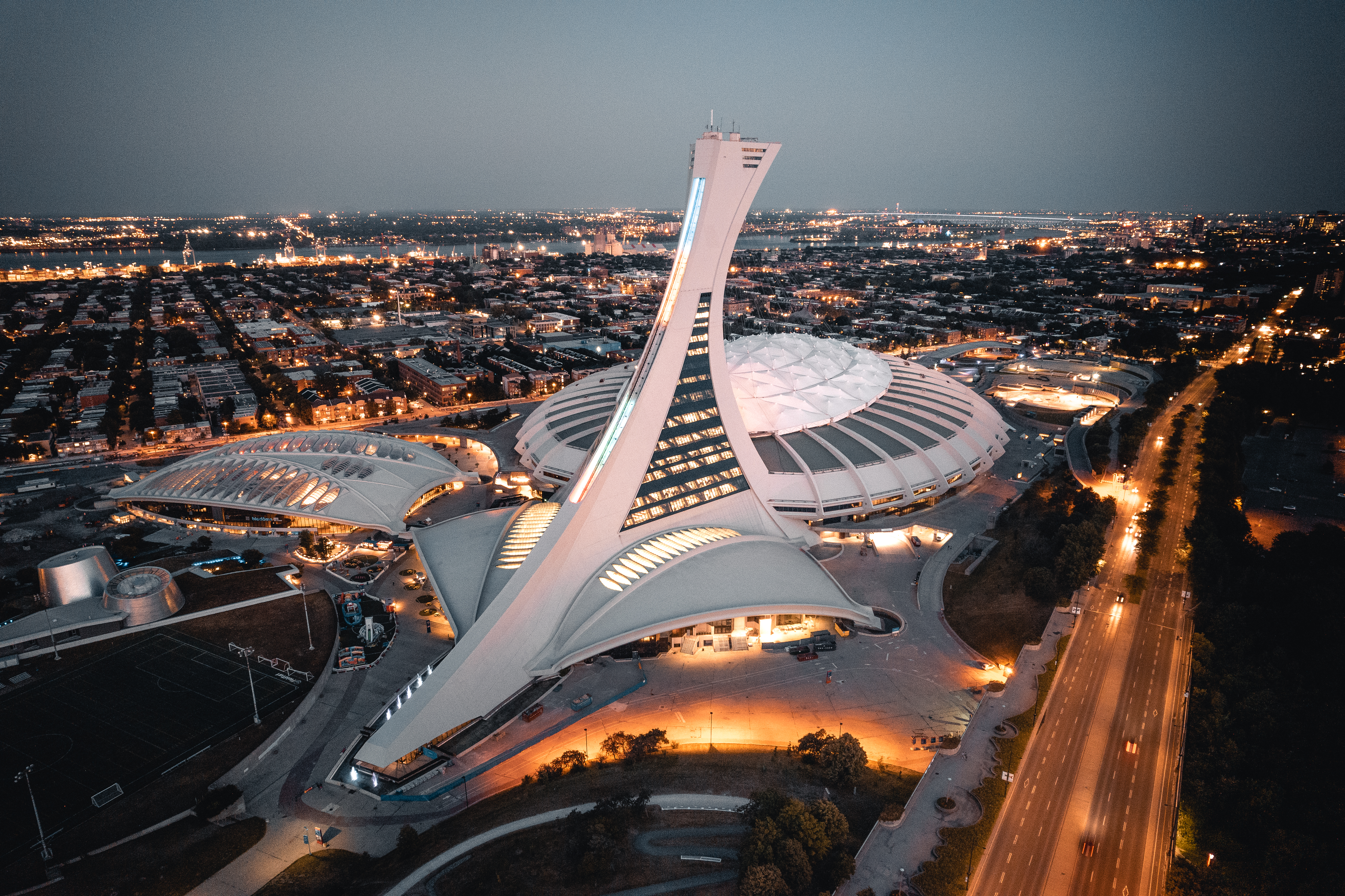 Le parc Olympique vu de nuit