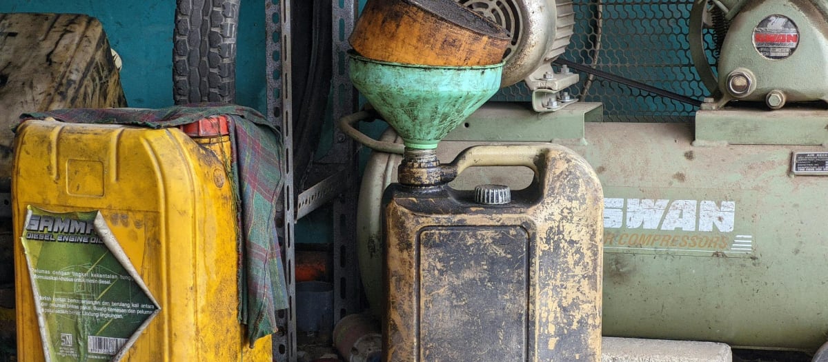 bidon d'huile à moteur