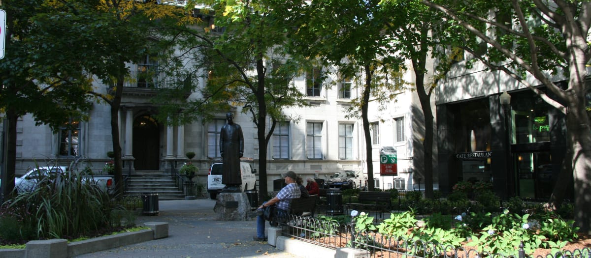 Place du Frère-André