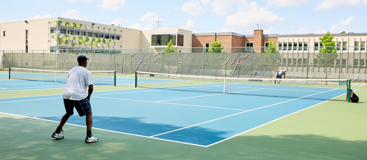 Courts de tennis du parc des Roseraies