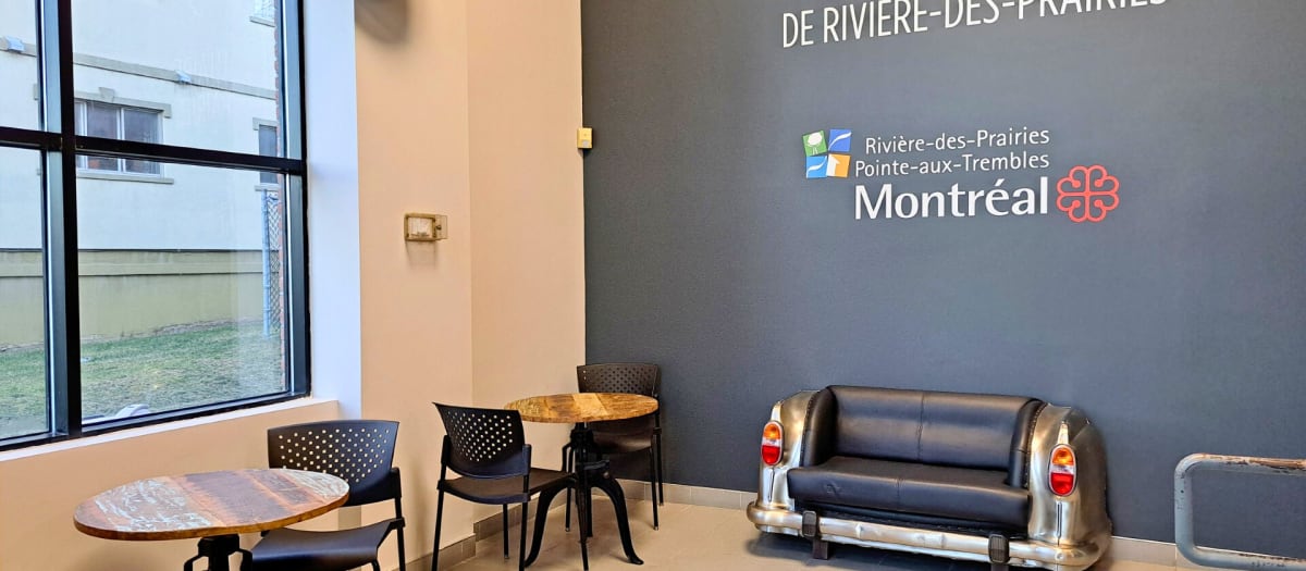 Nouvel aménagement de l'entrée du centre communautaire de Rivière-des-Prairies