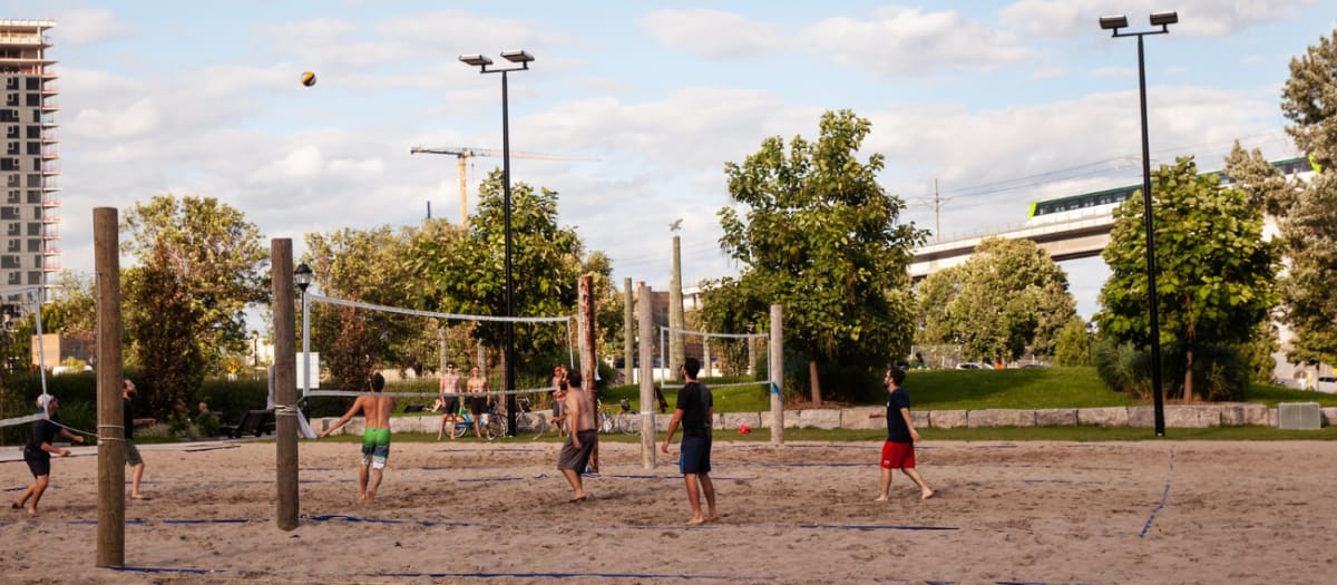 Volleyball de plage - square Saint-Patrick