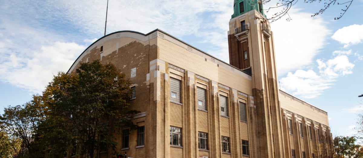 Caserne de pompier abritant le centre Saint-Henri
