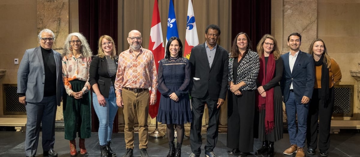 Photo: Le jury et les personnes lauréates des Prix de la langue française 2024