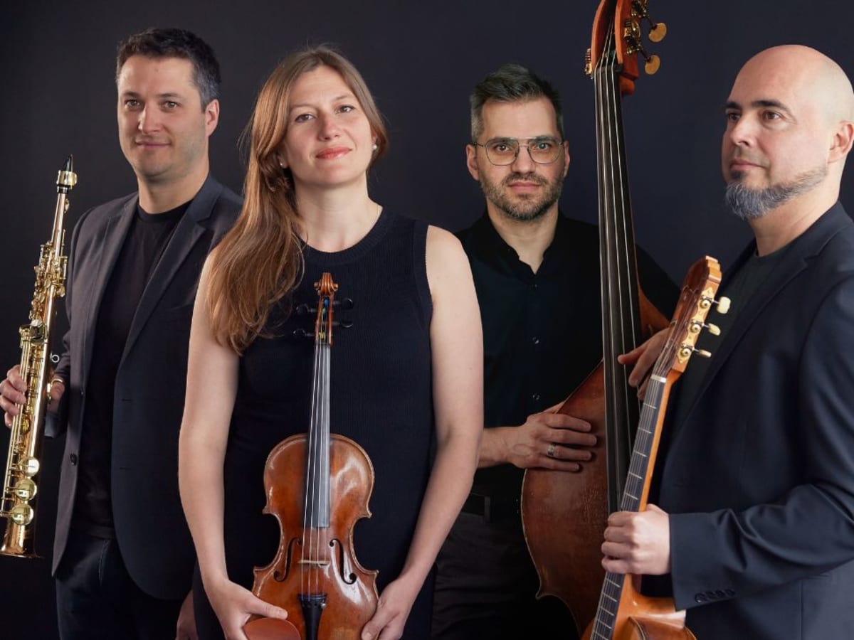 Portrait du quatuor et leur instrument