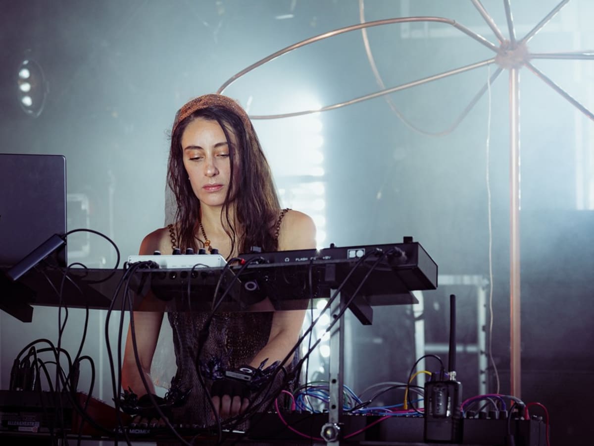 Florence-Delphine Roux en spectacle.