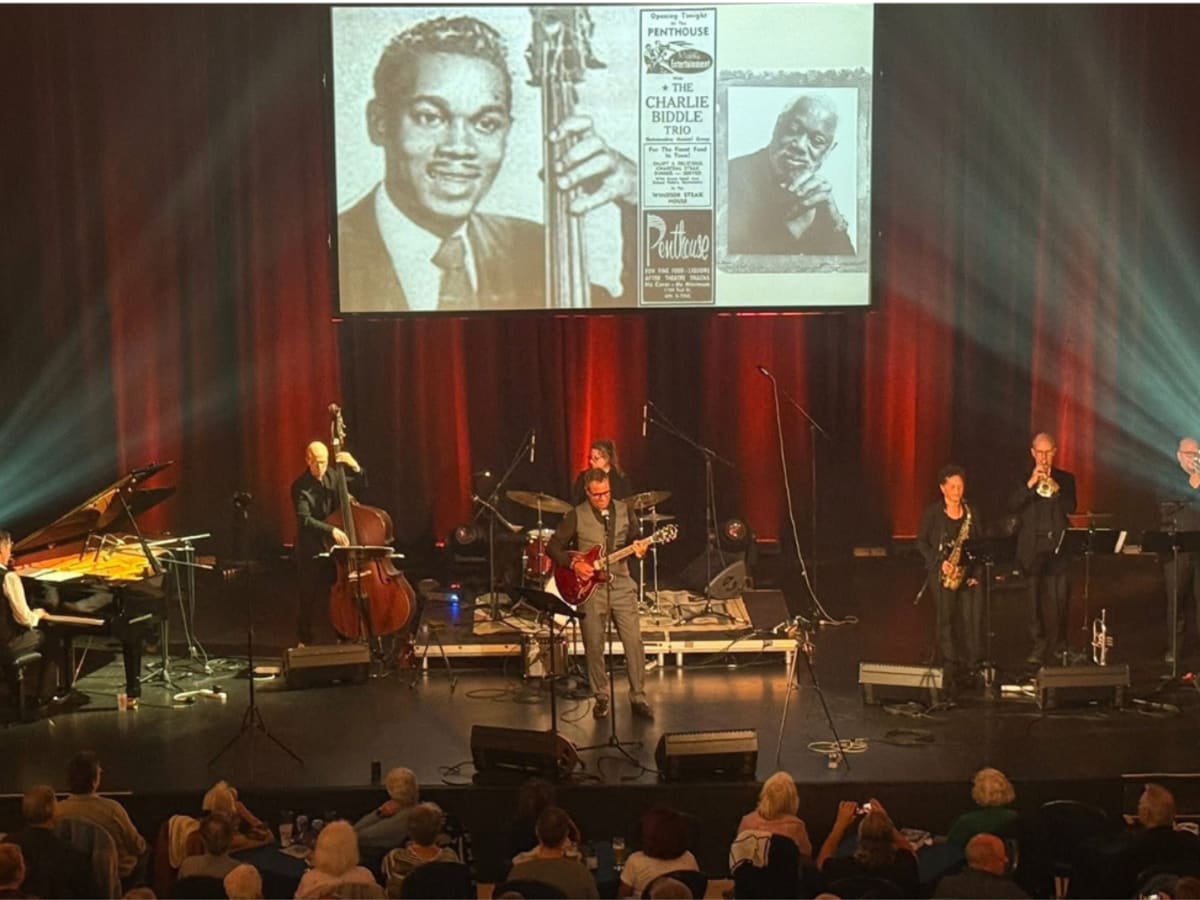 Concert de jazz et projection d'une photo de Charles Biddle