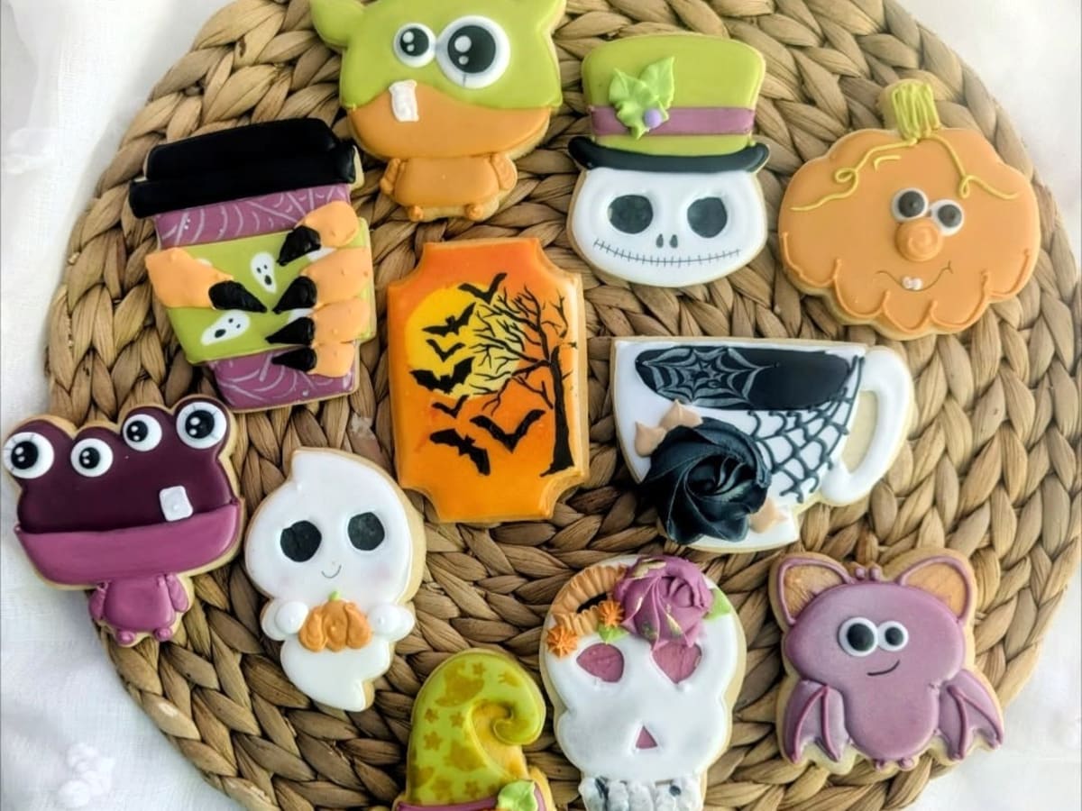 Des biscuits au beurre décorés selon une thématique halloweenesque