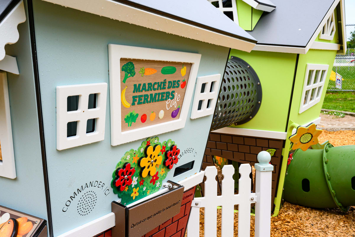 Maisonnette du nouveau module de jeux au parc Pasquale-Gattuso