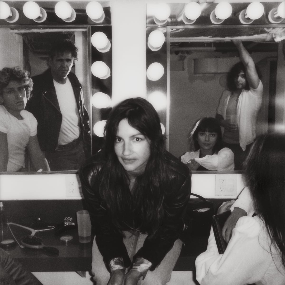 Photo rétro en noir et blanc dans une loge éclairée