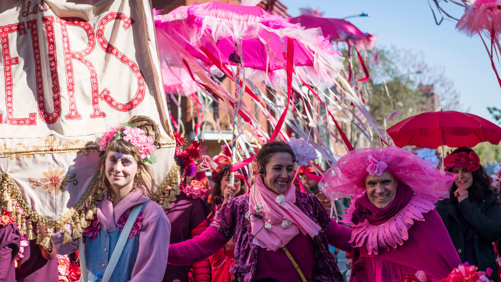 5e Parade Phénoménale – Les Filles électriques