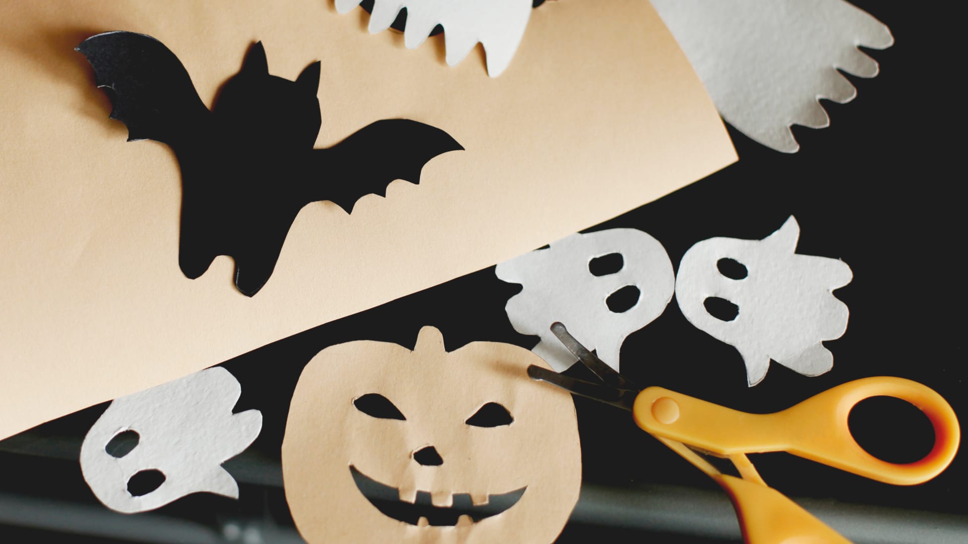 Contes et bricolage d'Halloween