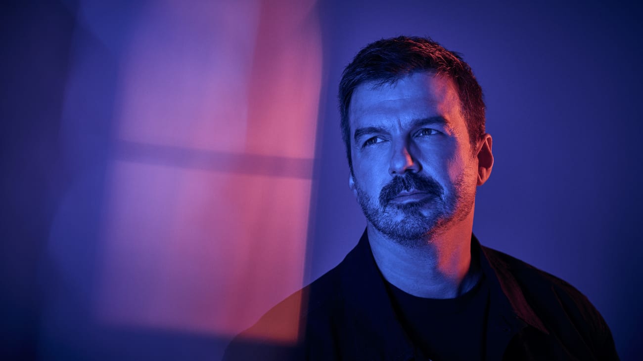 Ultraviolet - Damien Robitaille