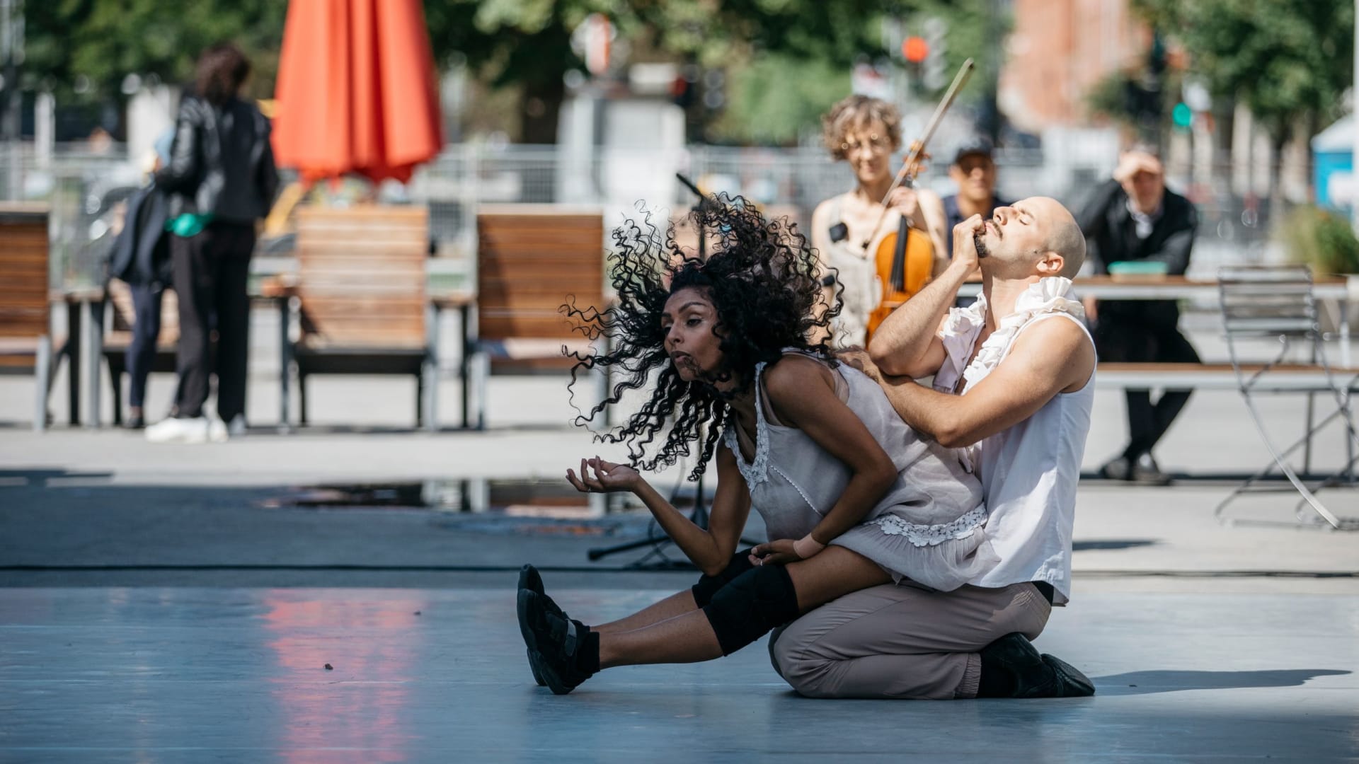 Le voyage des intellectuels, c'est de la bouffonnerie! - Nouena Danse