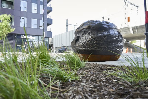 Des sculptures inspirées de la cérémonie Les mots avant tous les autres