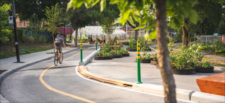 Rue Dufresne pitéonne et verdie