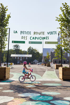 La petite route verte des capucines de la Place éphémère du Sanctuaire