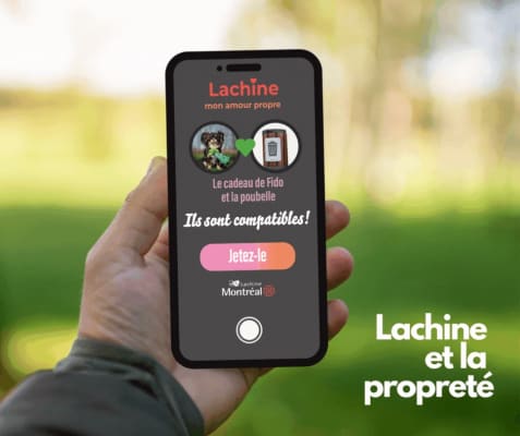 Téléphone avec visuel de la campagne