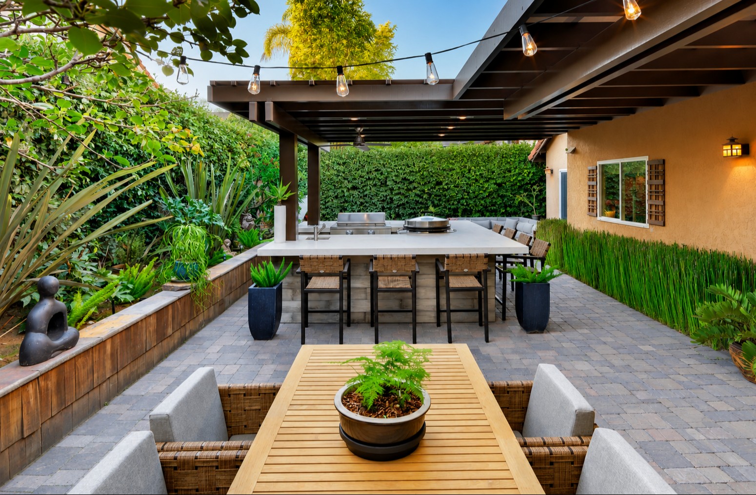 Patio & Garden