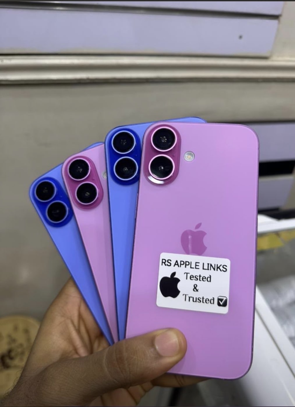 iPhone 16 normal