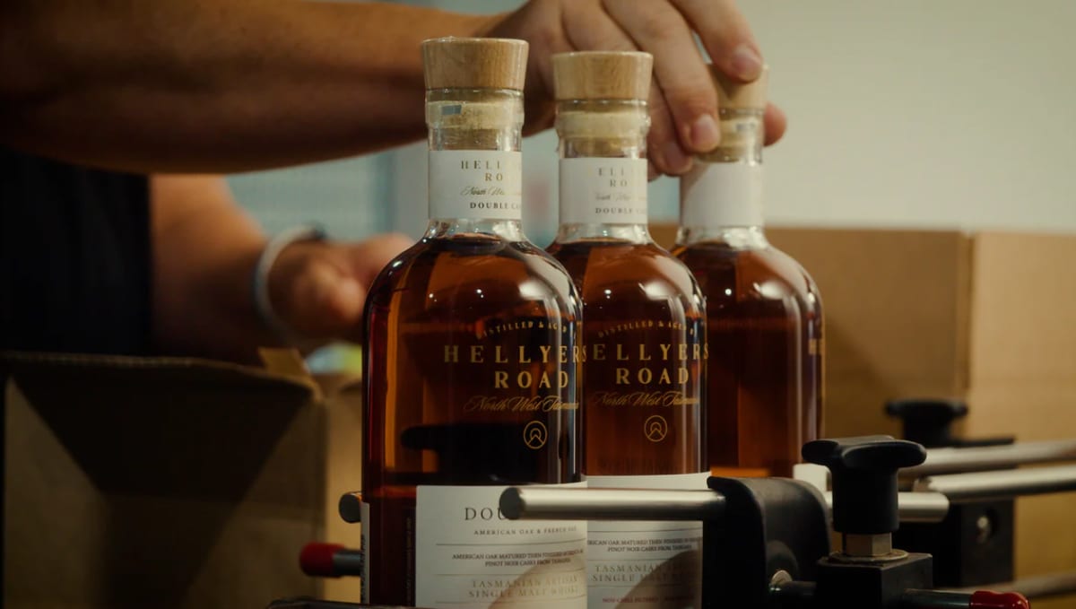 Hellyers Road Tasting Notes & Serving Image