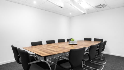 Regus Express - Beaconsfield, Beaconsfield Services, Regus Express virtual office Hemel Hempstead