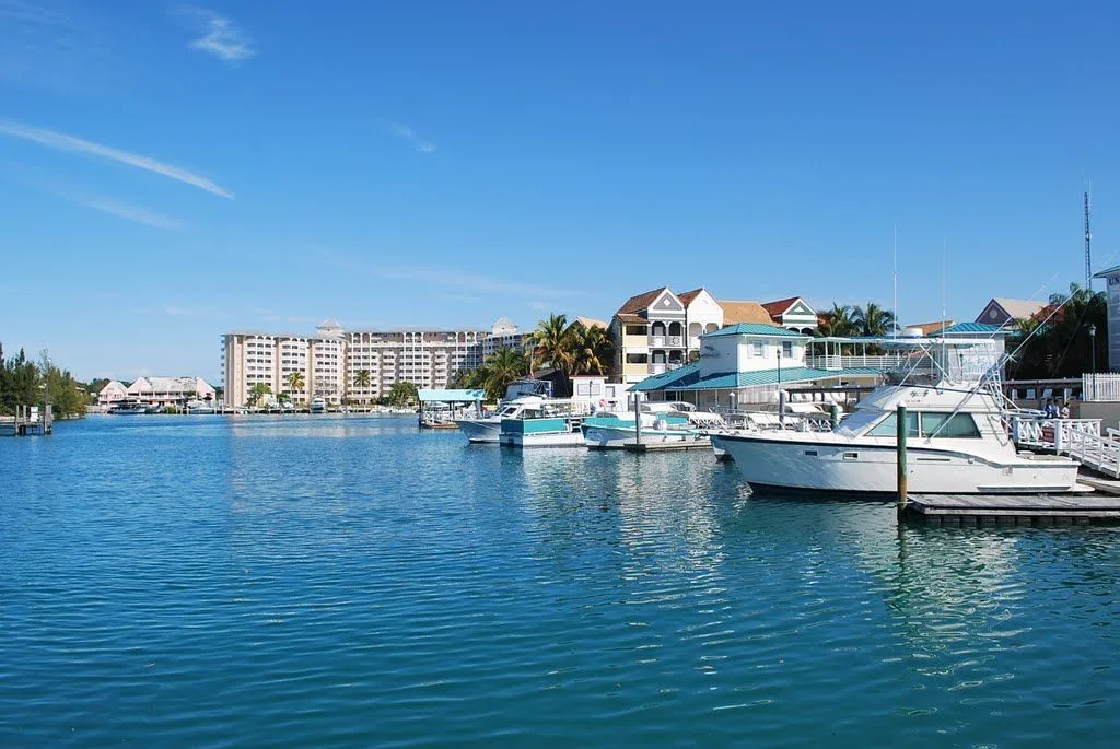 Port Lucaya Marina Freeport Bahamas Pros and Cons