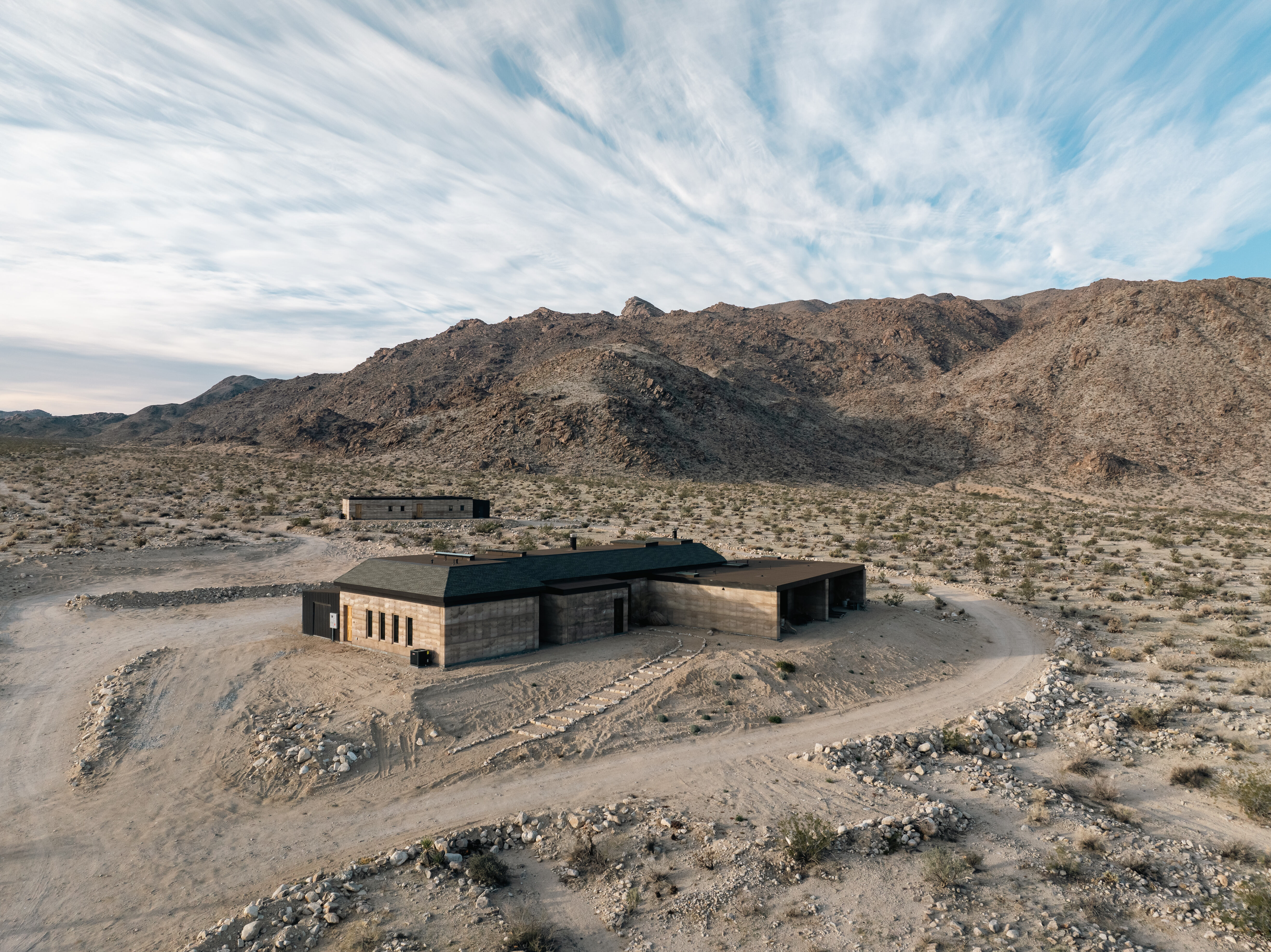 VHR24-009 Morning Dove: A Desert Masterpiece in 29 Palms