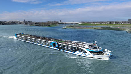 Fargerikt hstcruise p Donau med det nye skipet MS Viva Enjoy 5*