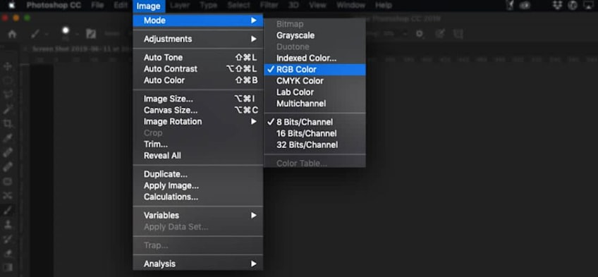 Adobe Photoshop-Men&uuml; mit RGB- und CMYK-Farbmodusoptionen zum &Auml;ndern der Bildeinstellungen.