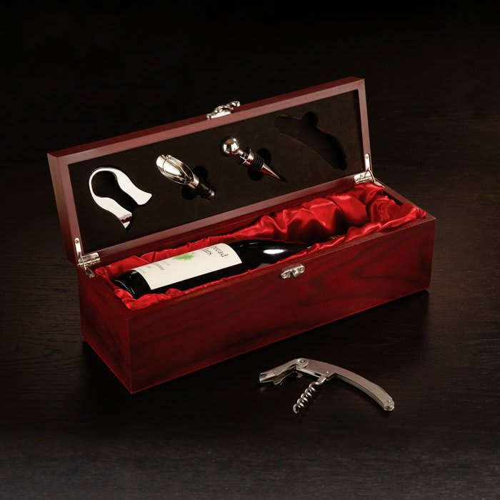 Promotional gift idea: rosewood wine set