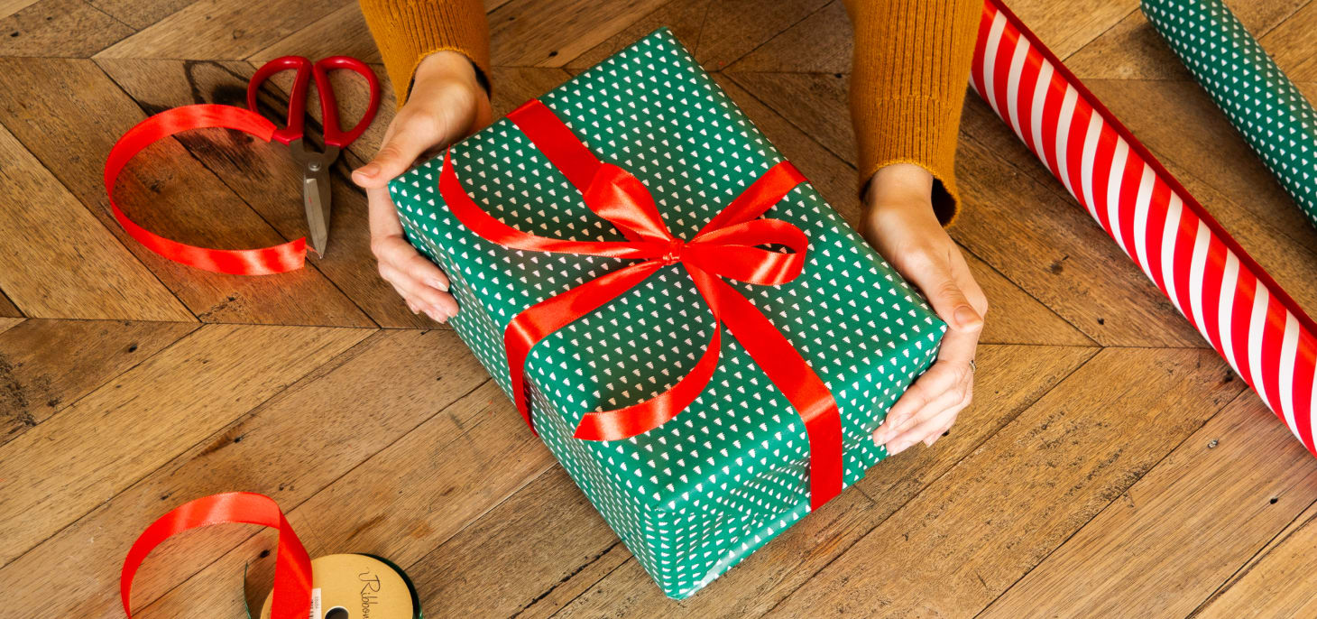 How to wrap a present of any kind (with images!) | VistaPrint UK