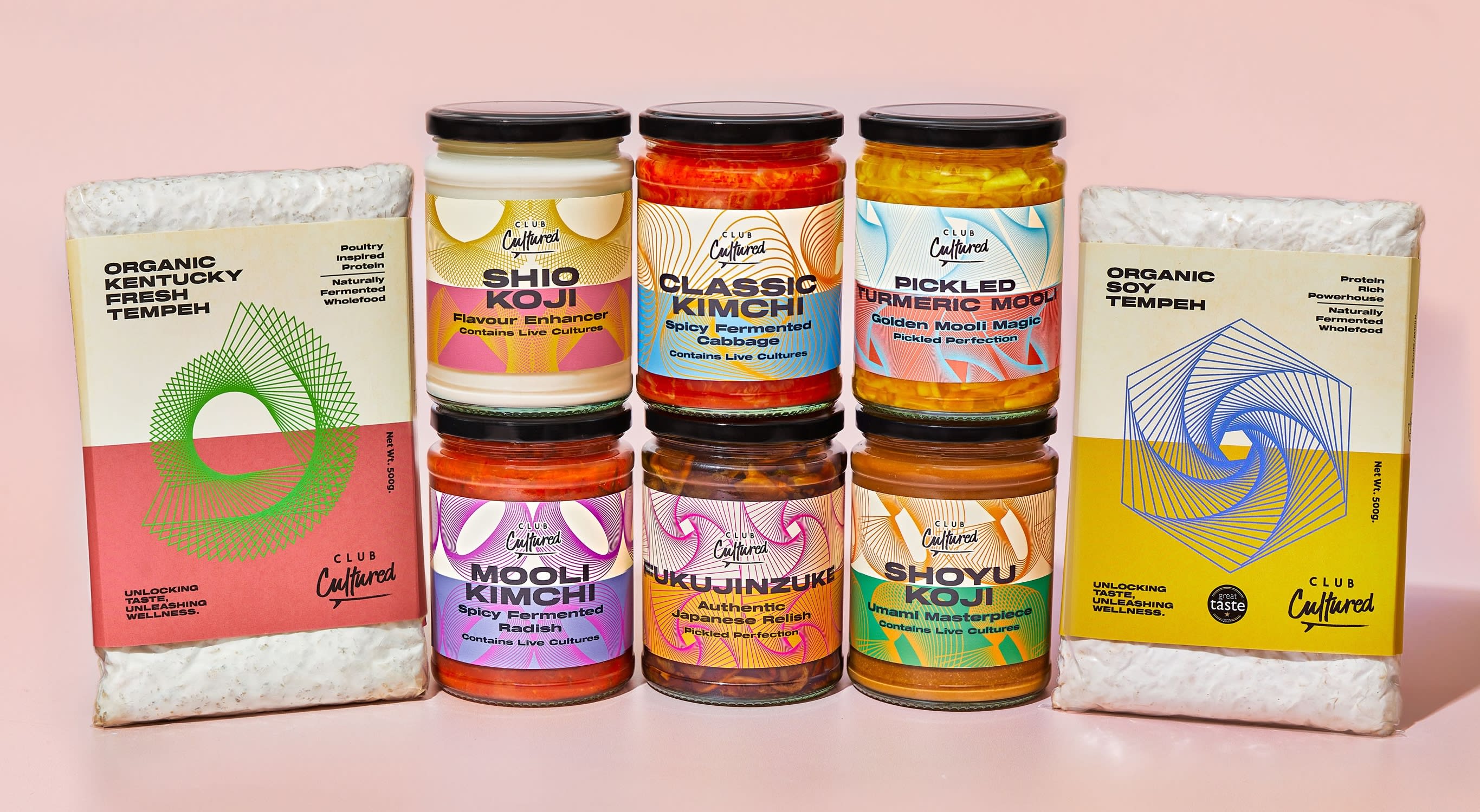 Graphisme de packagings aux couleurs éclatantes pour une gamme d’aliments fermentés, créé selon la tendance « durabilité revisitée »