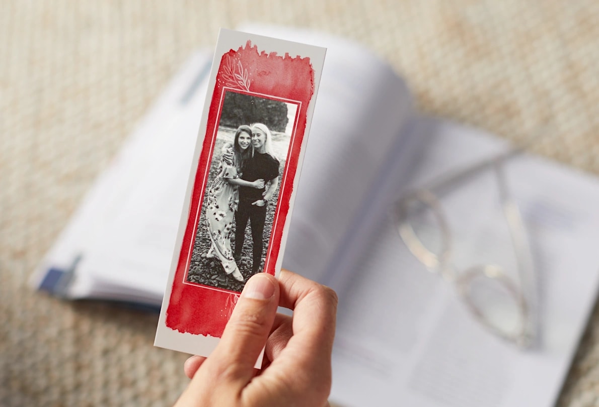 Wedding favors custom bookmark with a photo of the couple
