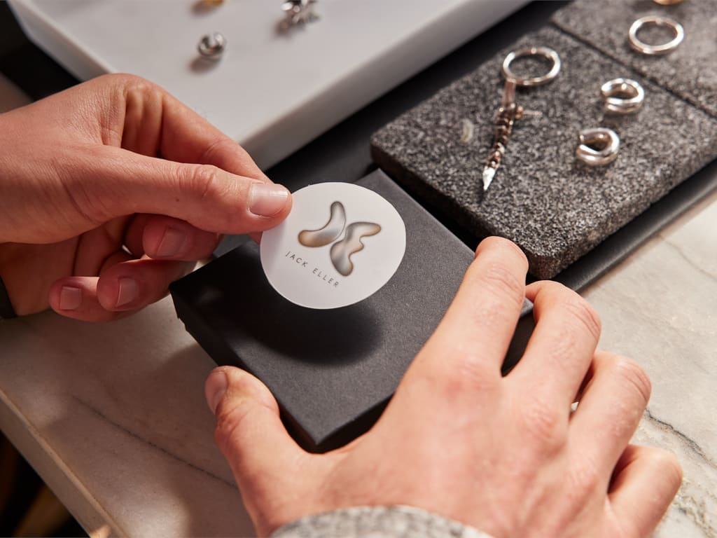 Label design for jewelry product packaging