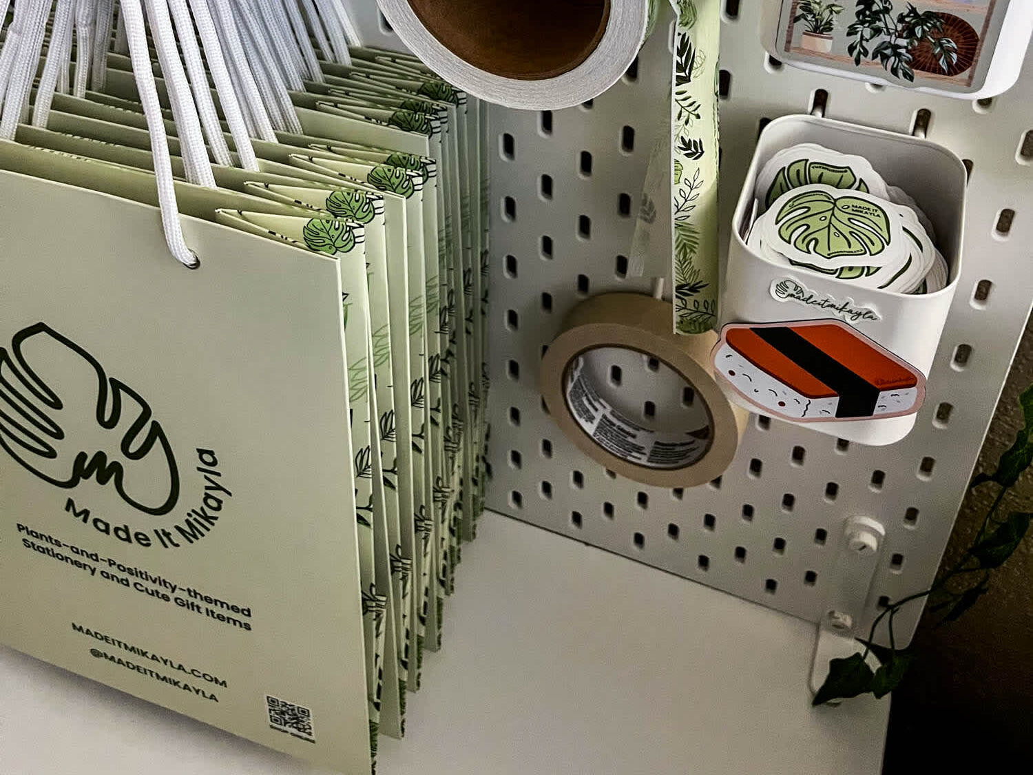 MadeItMikayla’s stationery and gift stall