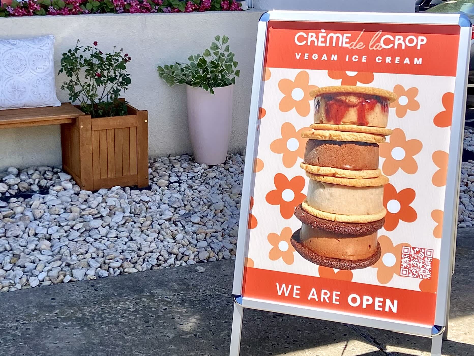 Crème de la Crop sandwich board