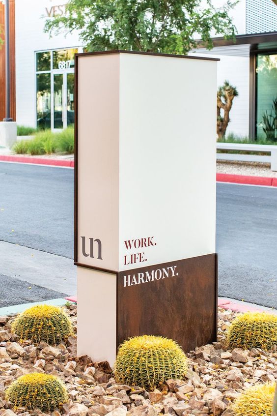 Monument sign, Outdoor signage