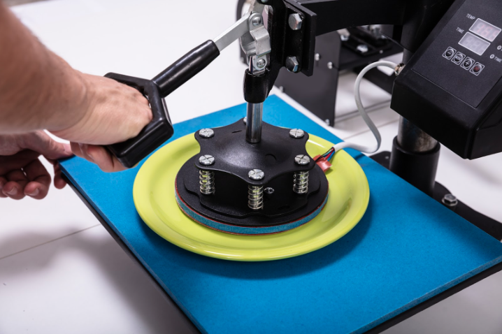 screen printing onto plate